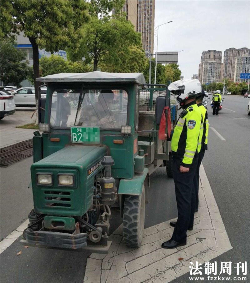 整治货车、农用车、拖拉机乱闯禁.jpg